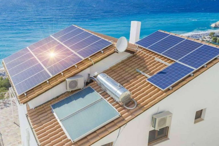 SOLARINSTALA explica los beneficios de instalar paneles solares en Valencia
