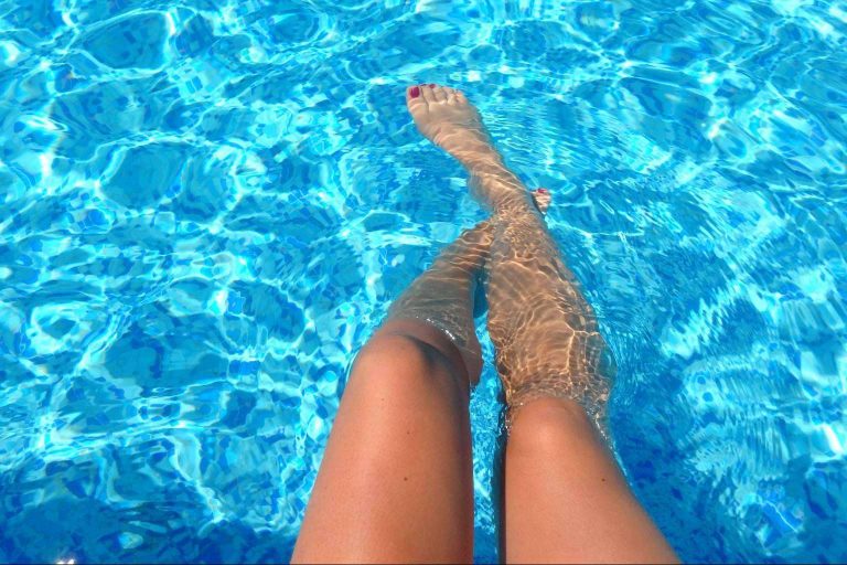 Laboratorios Dicadia ofrece su gel, un remedio para piernas cansadas por el calor