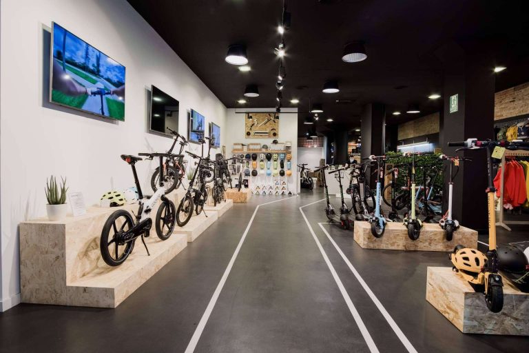 ¿Qué ventajas ofrecen los patinetes y las bicicletas eléctricas de Urbing?