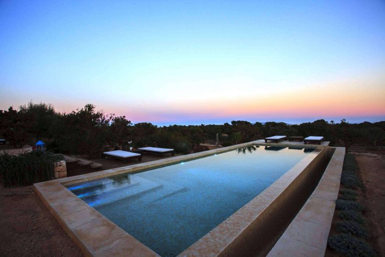 Disfrutar en verano del paraíso de Formentera con Can Corda Formentera