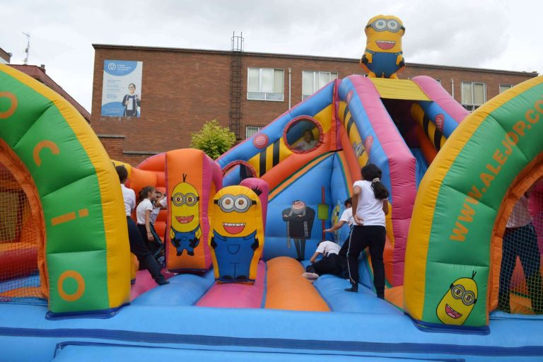 Los estudiantes del colegio La Inmaculada Concepción de Valladolid celebraron el final de curso el pasado 22 de junio