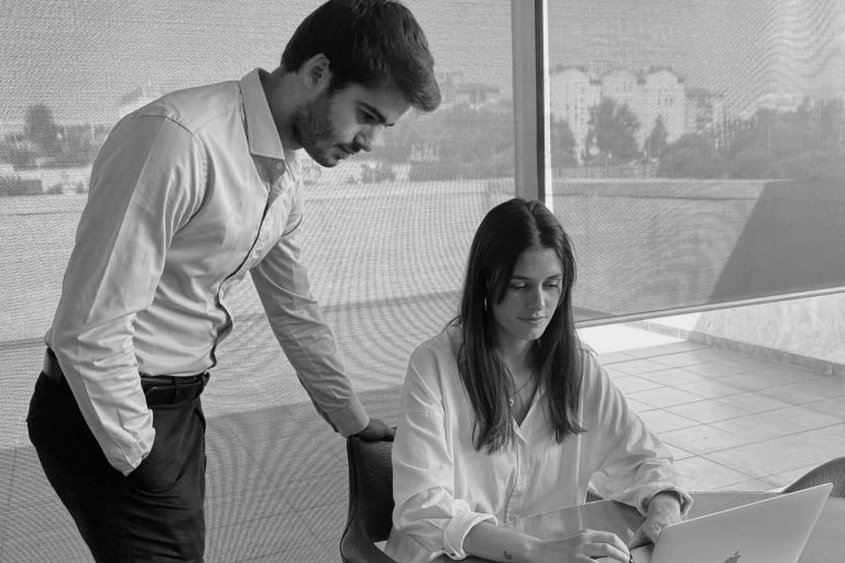 Hacer growth marketing para startups con la nueva metodología de Apunto Growth Agency