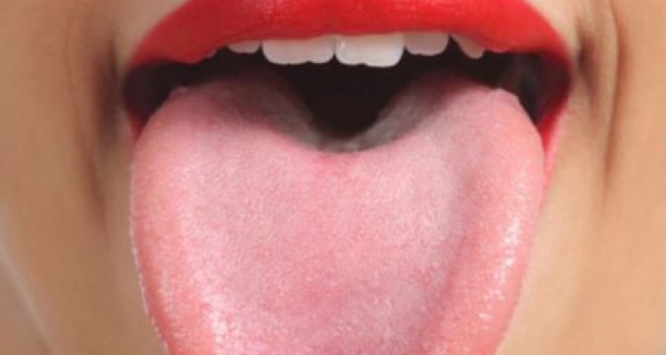 Lo que tu lengua dice de tu salud en imágenes