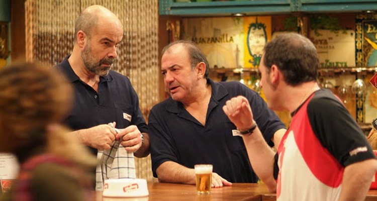 Los Serrano taberna santiago serie