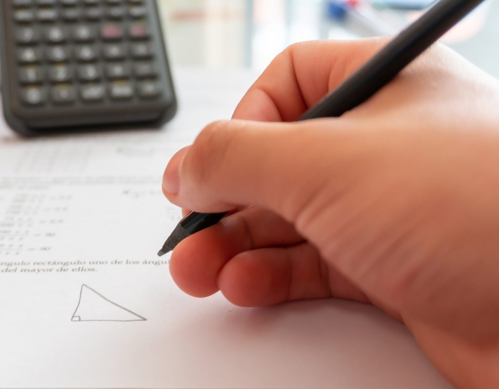 Selectividad: así se calcula la nota final de la EBAU