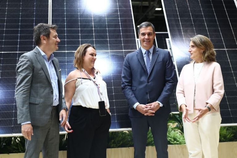 La Unión Fotovoltaica destaca “el potencial” de  esta industria para liderar la transición