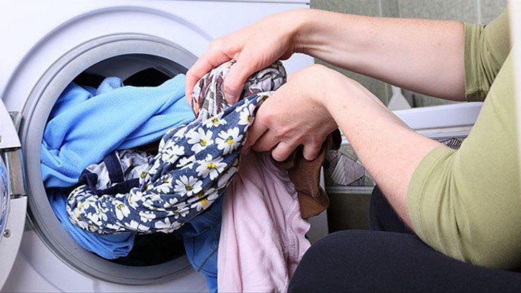 Lavar los bañadores en la lavadora una vez por semana