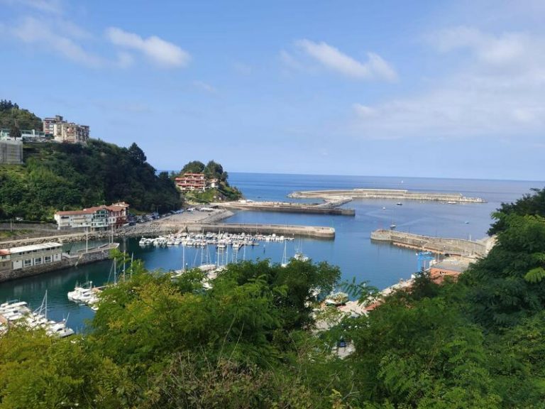 Hoy, alerta por temperaturas altas, tormentas y oleajes. El tiempo del 4 de julio