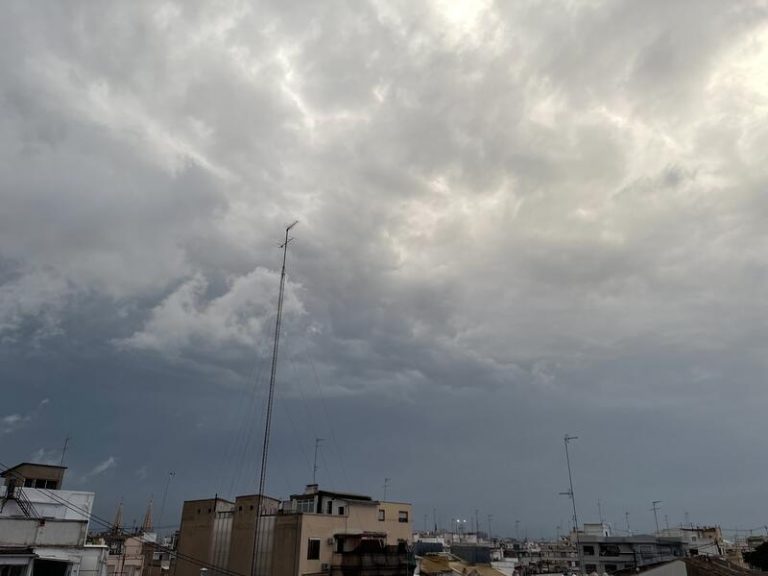 Hoy, tormentas, lluvia y calor. El tiempo del 5 de julio