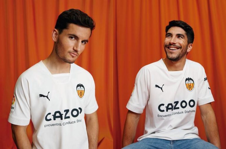 La nueva camiseta del Valencia CF, homenaje el centenario de Mestalla