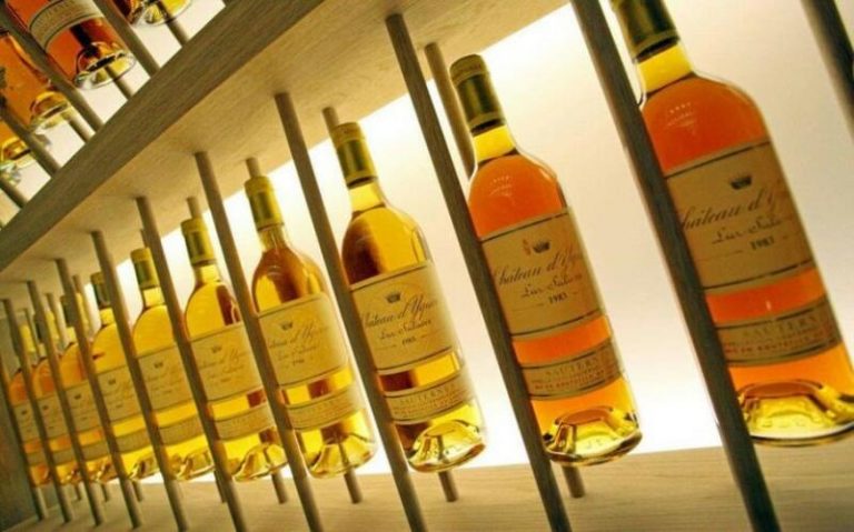 Detenidos presuntos autores del robo de 45 botellas en el Restaurante Atrio (Cáceres) valoradas en 1,6 millones