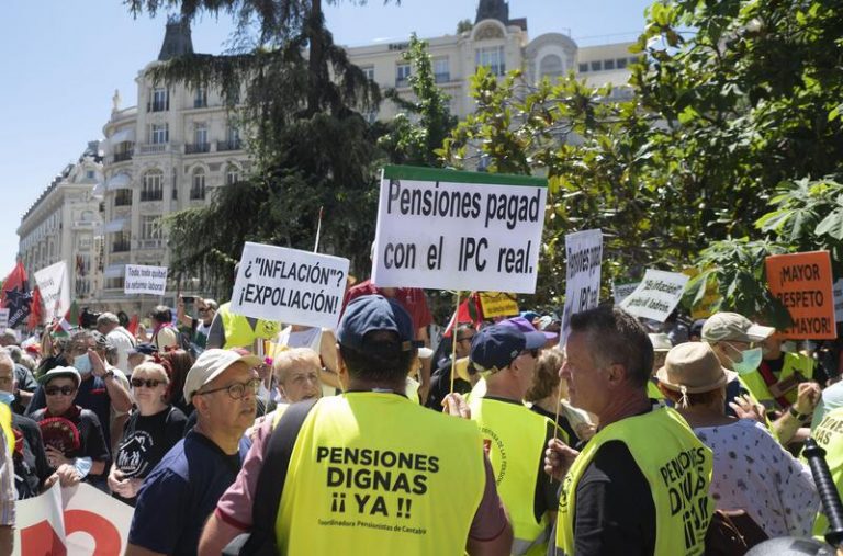 Pensionistas de varias CCAA se manifestarán el 15 de octubre en Madrid y entregarán firmas en el Congreso