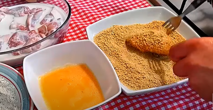 Alitas de pollo fritas el plato más sabroso y sencillo de hacer