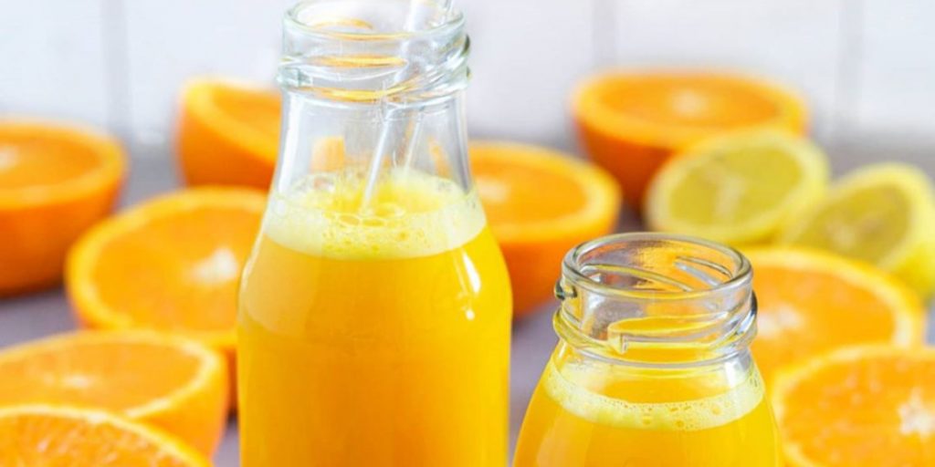 Cuánto zumo de naranja se puede tomar a la semana 74 Segundo Mito: El zumo de naranja contiene azúcar