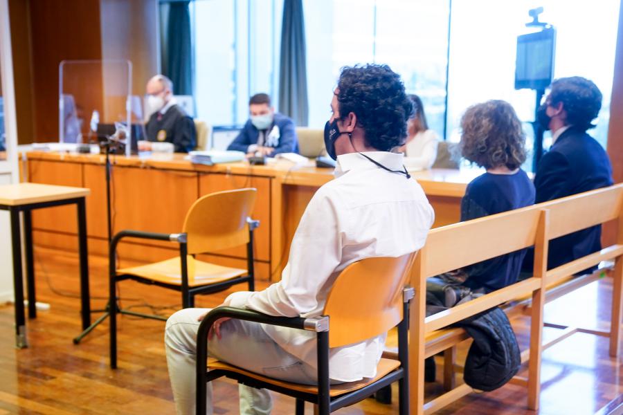 El pequeño Nicolás estafó a decenas de personas