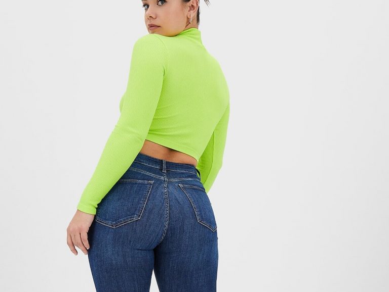 Los jeans de talla única de Stradivarius son lo más de estas rebajas