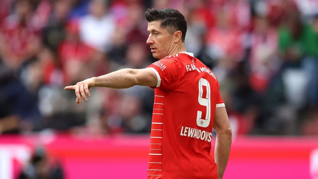 Lewandowski desafía a Benzema 