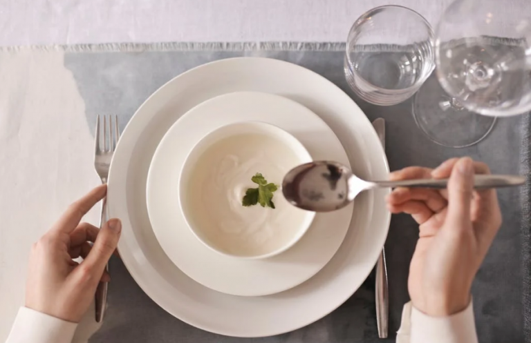 Mazamorra cordobesa, la crema fría alternativa del gazpacho tradicional