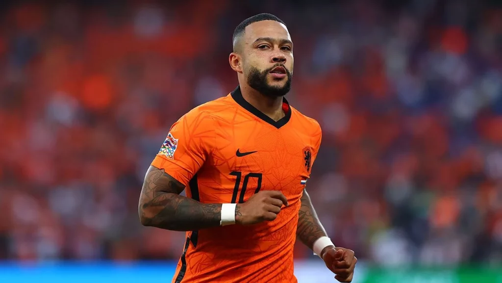Memphis Depay, lejos del Barcelona 