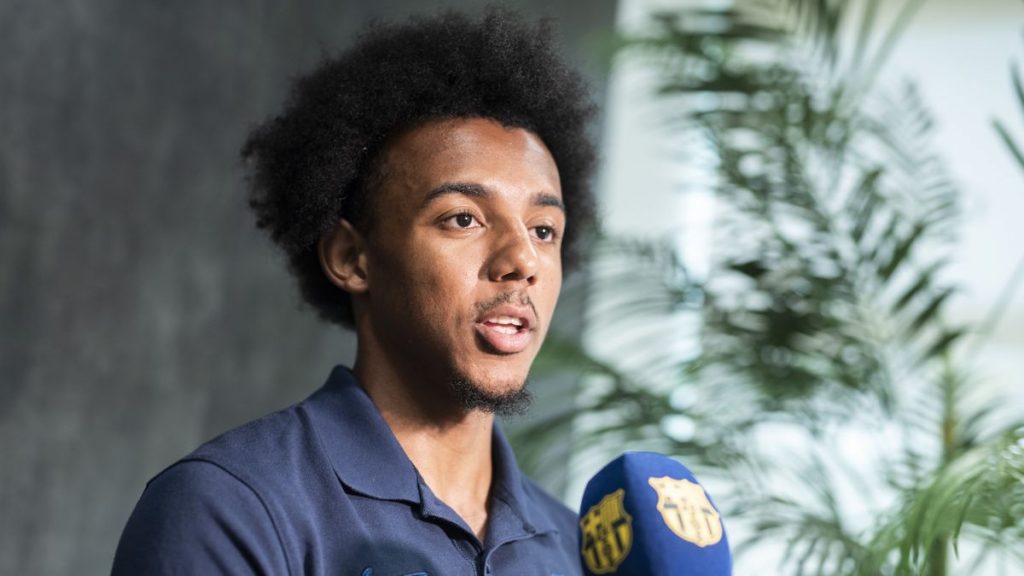 Monchi tuvo que dar su brazo a torcer