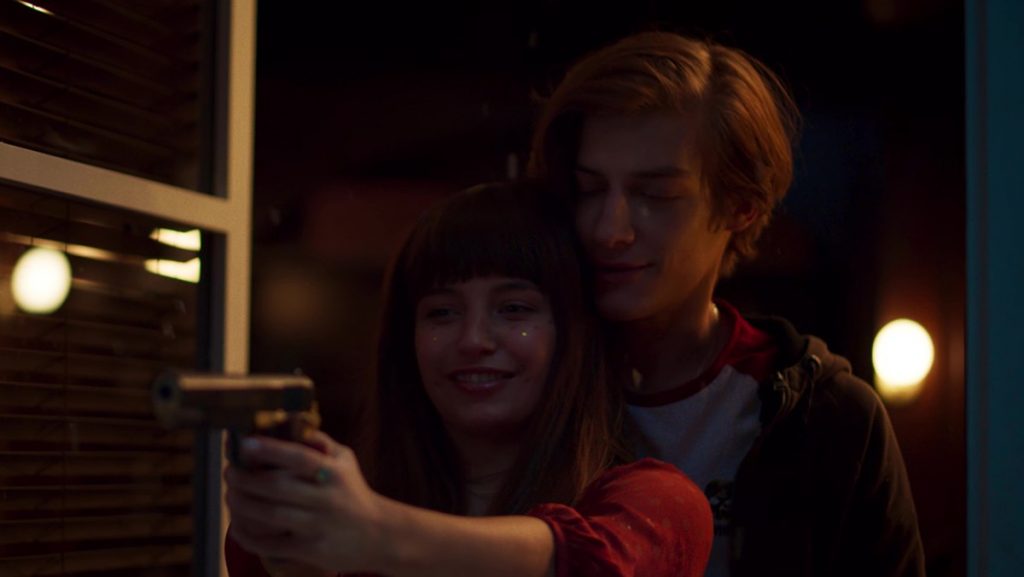 Netflix: 10 películas y series escondidas que son muy buenas 138 Del año 2020 llega a Netflix Todos mis Amigos están Muertos