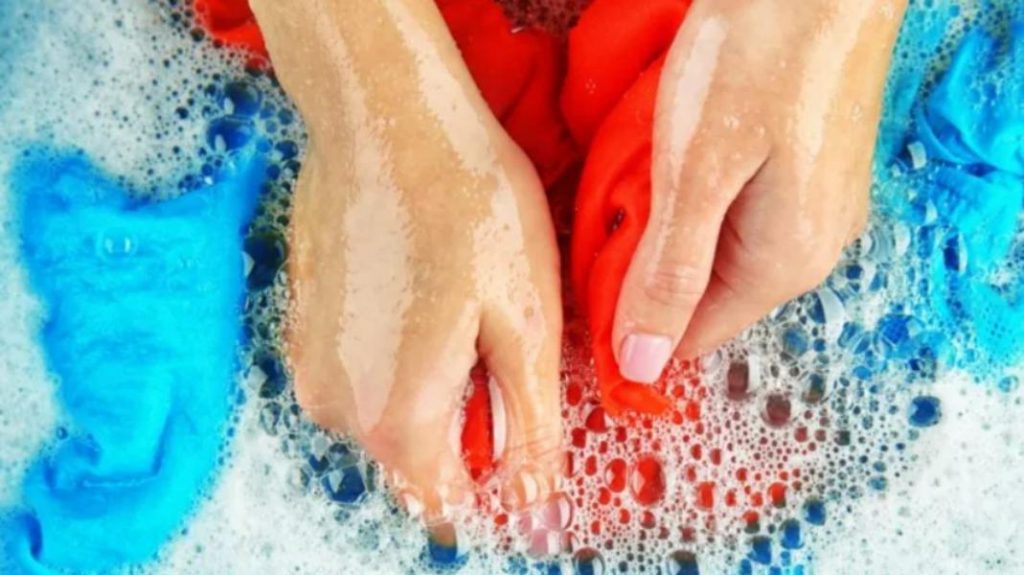 Lavar siempre los bañadores después de usarlo