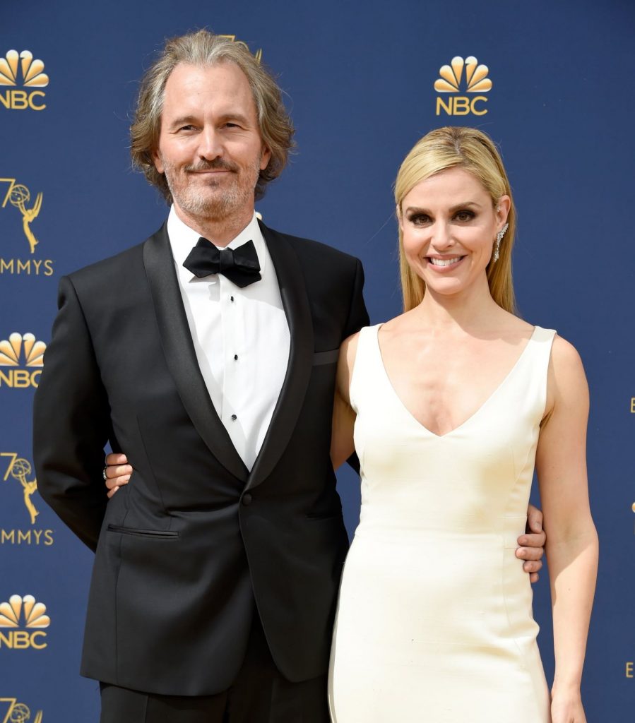 Cara Buono y Peter Thum