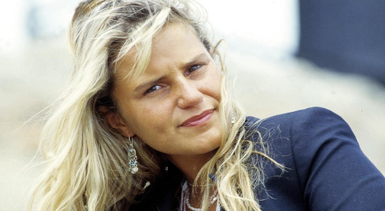 Fotos que muestran el cambio de Eugenia Martínez tras sus operaciones