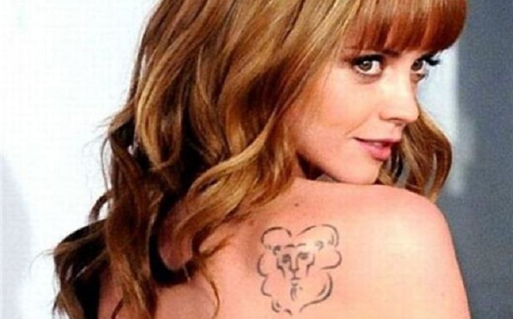 Famosos que se han tatuado cosas horribles