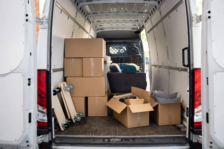 Mudanzas en Córdoba con los servicios de logística y distribución de Transportes Gomesa