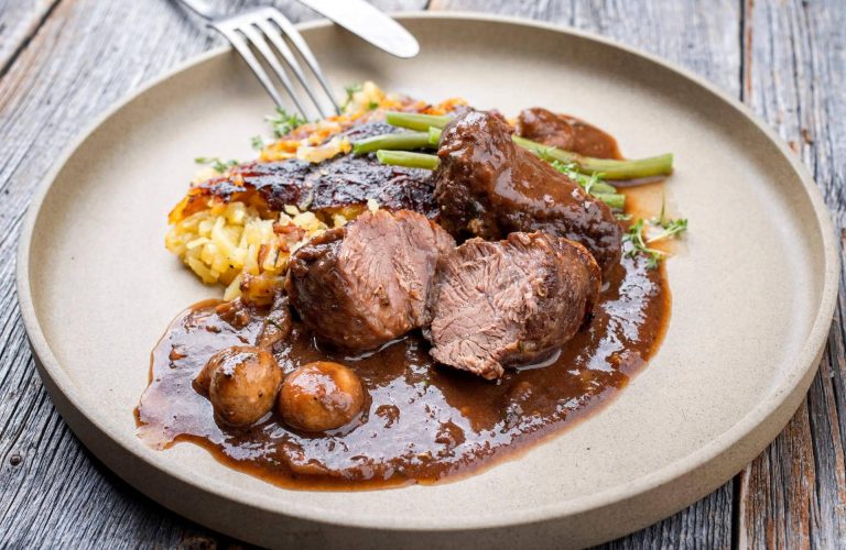 En La Thermomix presenta una deliciosa receta de carrillada en la Thermomix