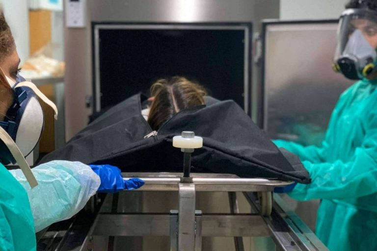 Cursos de tanatopraxia para encontrar trabajo especializado en España