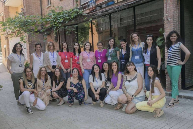 Celebración de un evento presencial en Madrid para escalar negocios de asistencia virtual