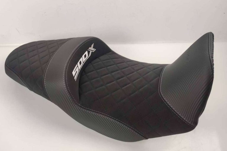 Tapizar asiento de moto de la mano de JM-FUNDAS