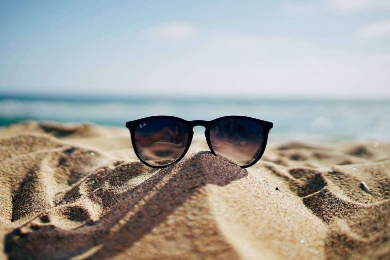 Cómo viajar y ahorrar dinero gracias a Lyconet y myWorld