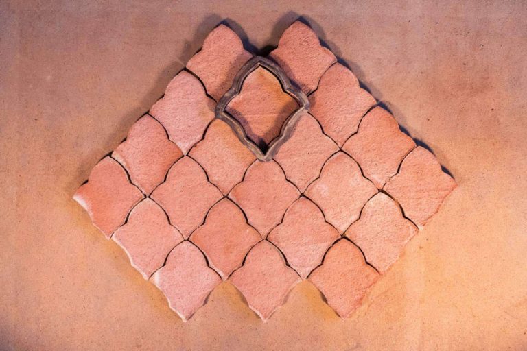 Los suelos de barro artesanales de Cerámicas Catalino