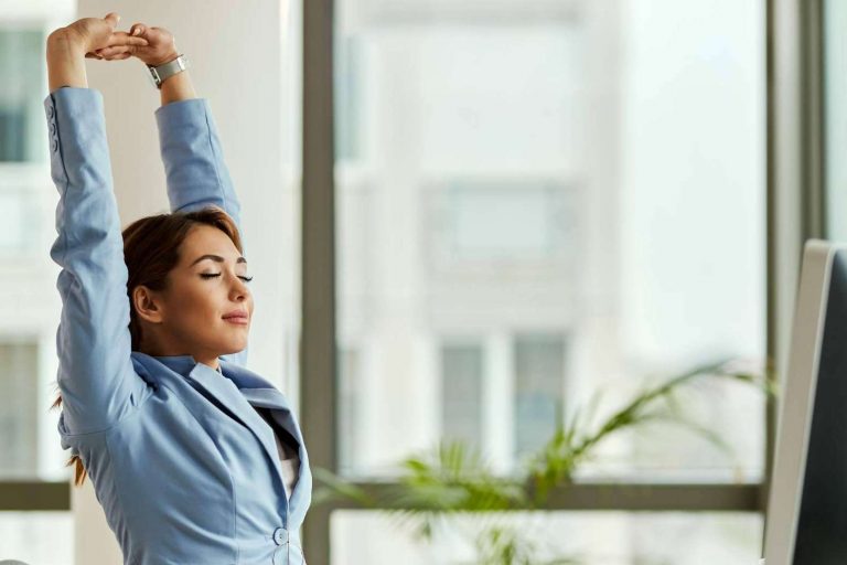 WellWo plantea ejercicios de ergonomía en el puesto de trabajo