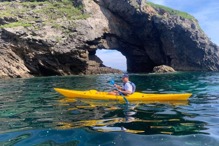 Actividades de turismo activo y aventura en Asturias con la escuela de piragüismo RanaSella