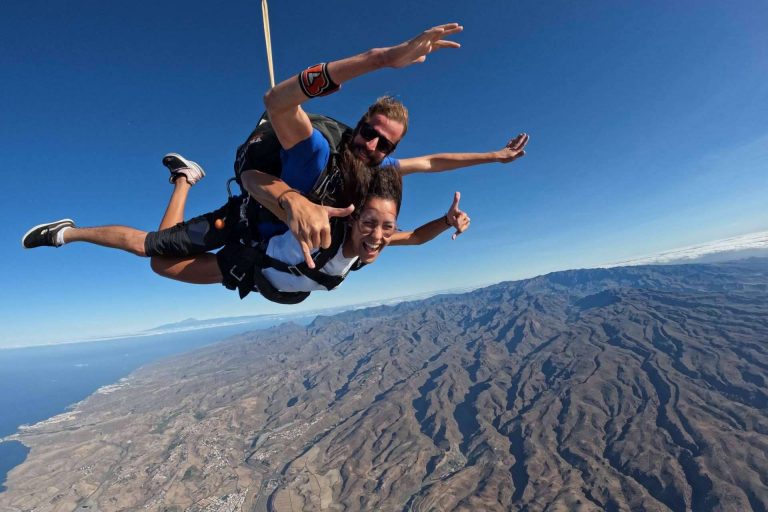 iJump organiza experiencias de skydive en Gran Canaria