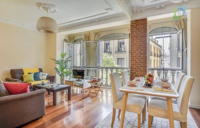 ¿Cuáles son las principales ventajas de contar con un gestor inmobiliario de Homes2Rent para gestionar una propiedad?