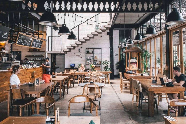 Oh My Business ofrece la gestión de restaurantes y administra negocios de restauración