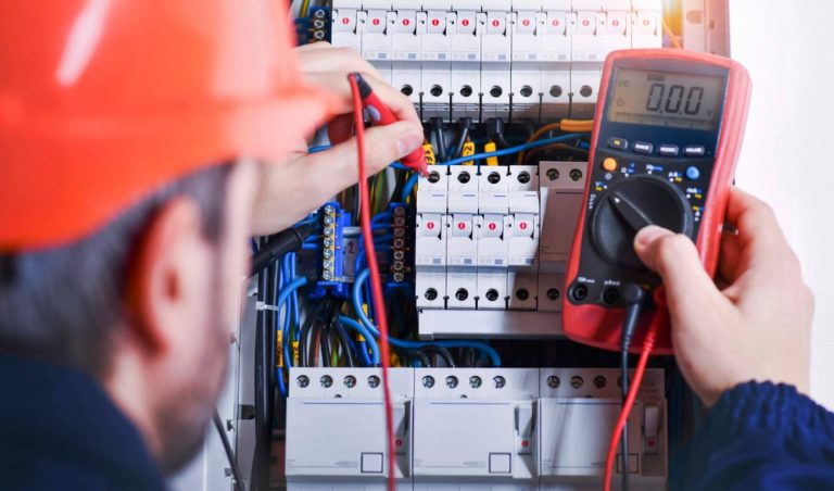 Excelentes ofertas tanto en instalaciones como en reparaciones eléctricas, con Savelec