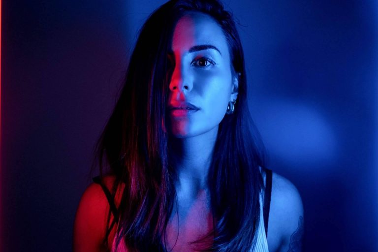 Ellie X, la creadora de contenido que busca acercar las tecnologías emergentes a los usuari@s de una forma simple y divertida