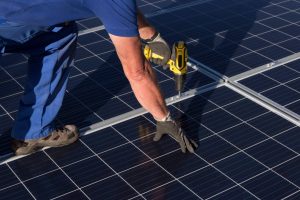 La importancia de las estructuras metálicas para placas solares