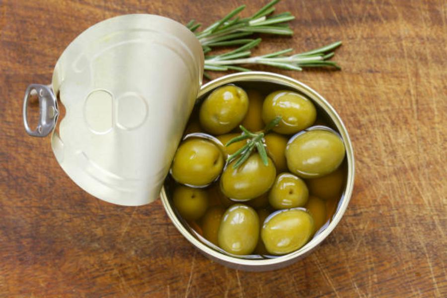 Qué contiene el líquido de las aceitunas