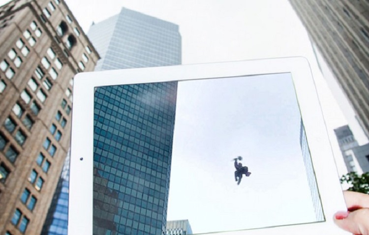 Fotos de tus películas favoritas superpuestas en el mismo escenario del mundo real