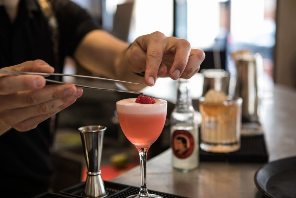 trafalgar bar dia2 67