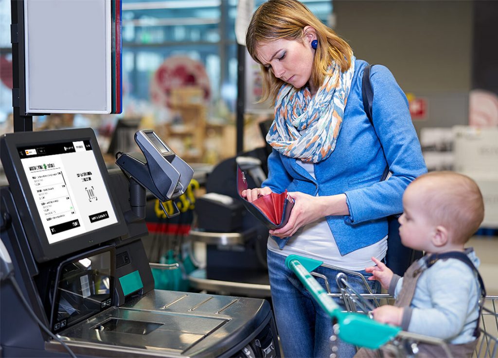 El motivo por el que no debes pagar tu compra del súper en una caja de autocobro