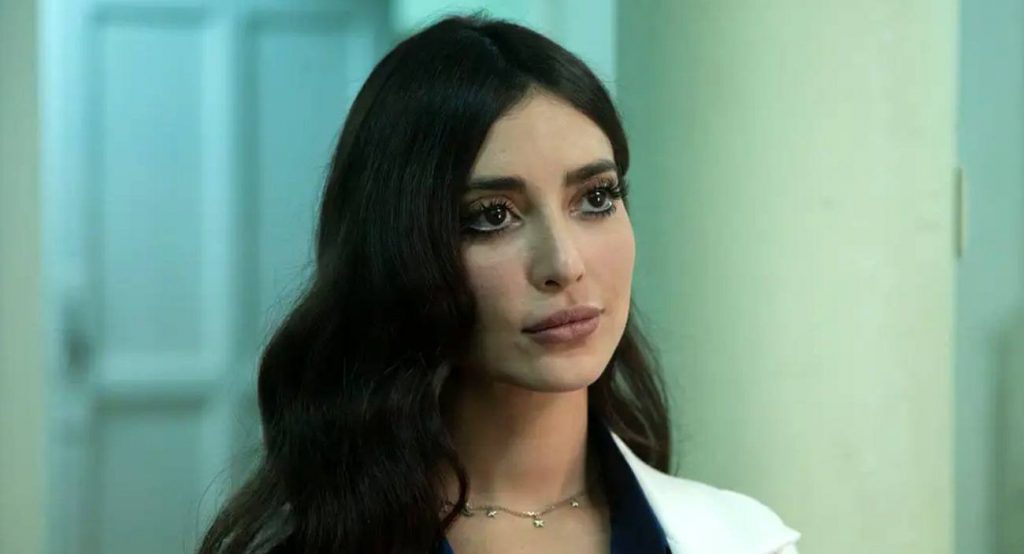 Conoce a fondo a Melike Ipek Yalova, la actriz que da vida a Müjgan en Tierra Amarga