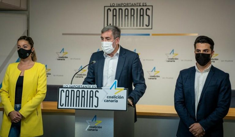 CC reprocha a Sánchez vivir sus vacaciones en Lanzarote como en una 
